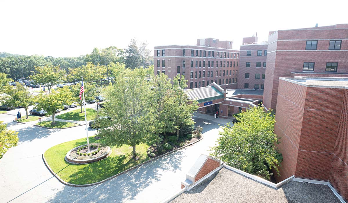 L+M Hospital Building front